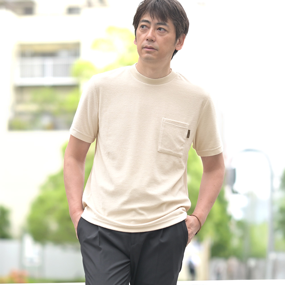 ヘルノ（HERNO）モデル上半身アップ画像