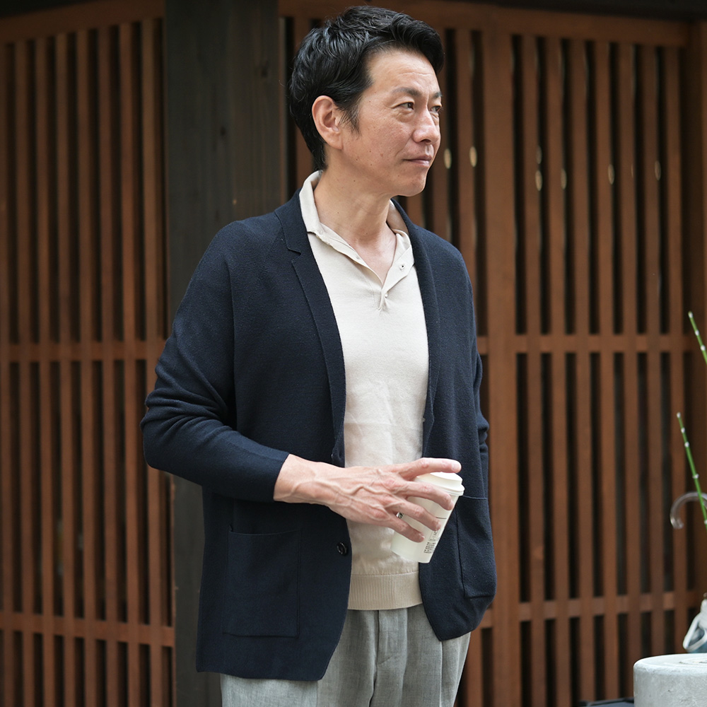 ラルディーニ（LARDINI）ウールシルク サマーニットジャケット　ジャケット着用アップ画像