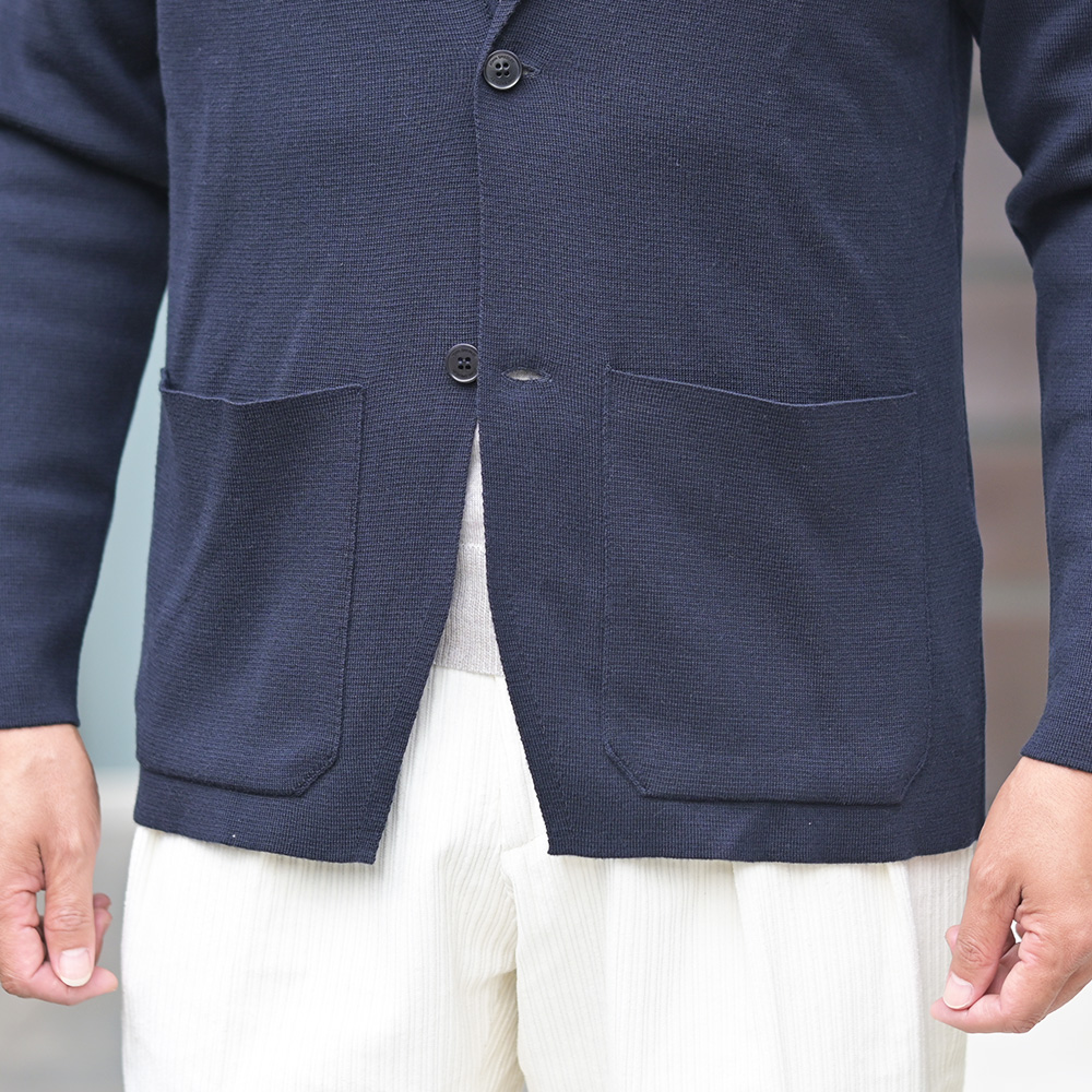 ジョンスメドレー（JOHN SMEDLEY）AUTRY　メリノウール ニットジャケット　フロントポケットのアップ