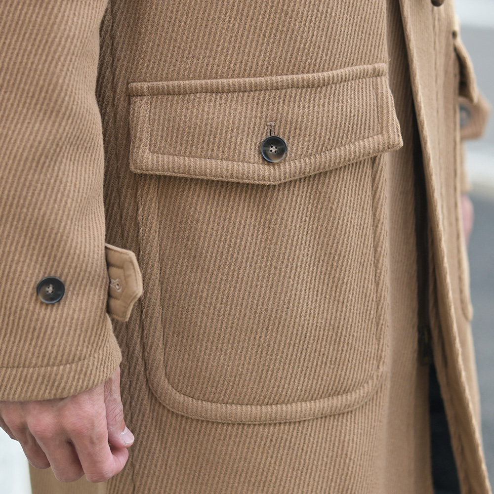 リンペルメアビレ（l'impermeabile）MONT　ウールキャバリーツイル ダッフルコート　ポケットのアップ