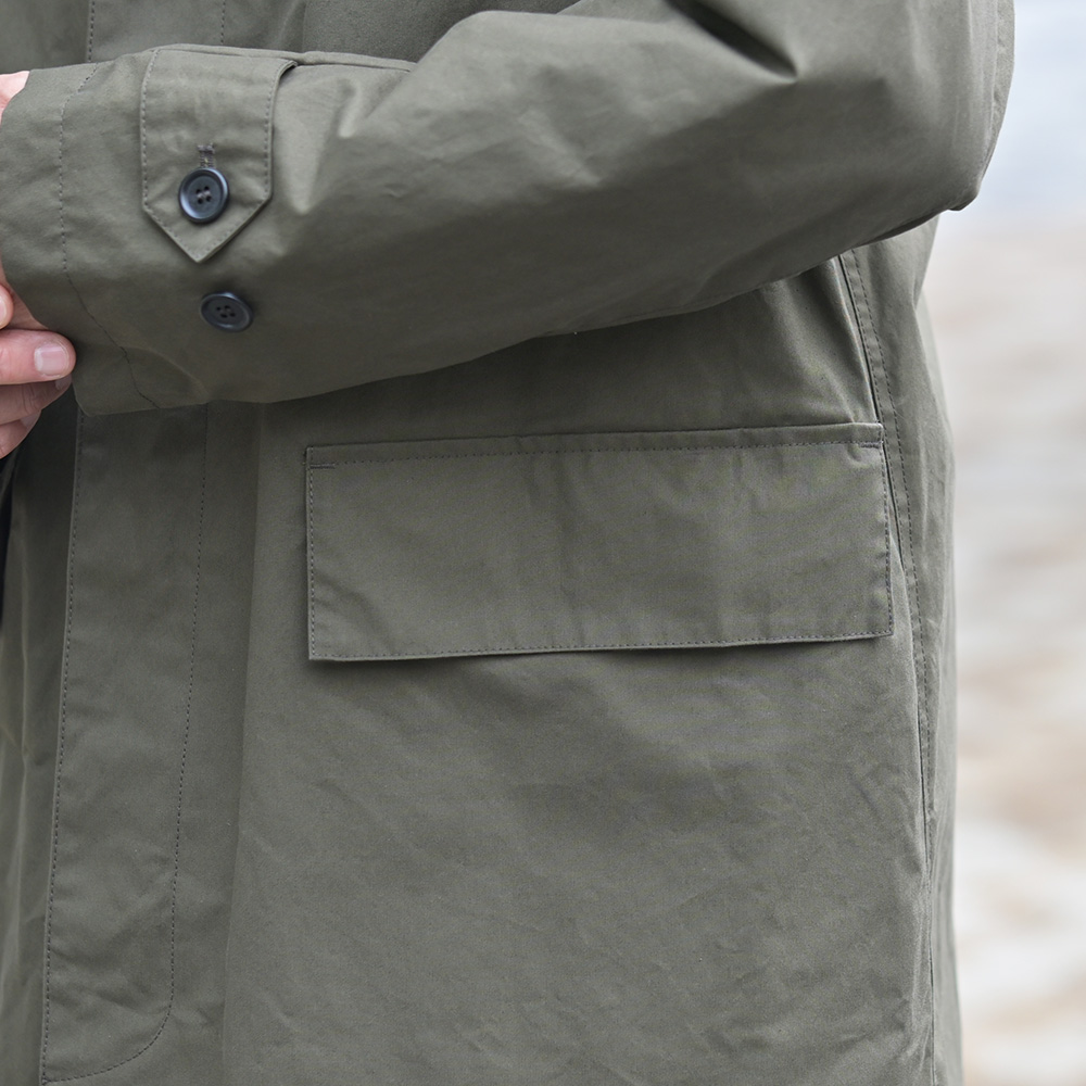リンペルメアビレ（l'impermeabile）SILVANO　ストロングワックスコットン ステンカラーコート　ポケットのアップ