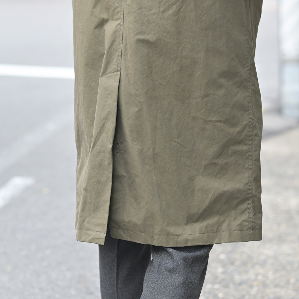 リンペルメアビレ（l'impermeabile）SILVANO　ストロングワックスコットン ステンカラーコート　裾のアップ