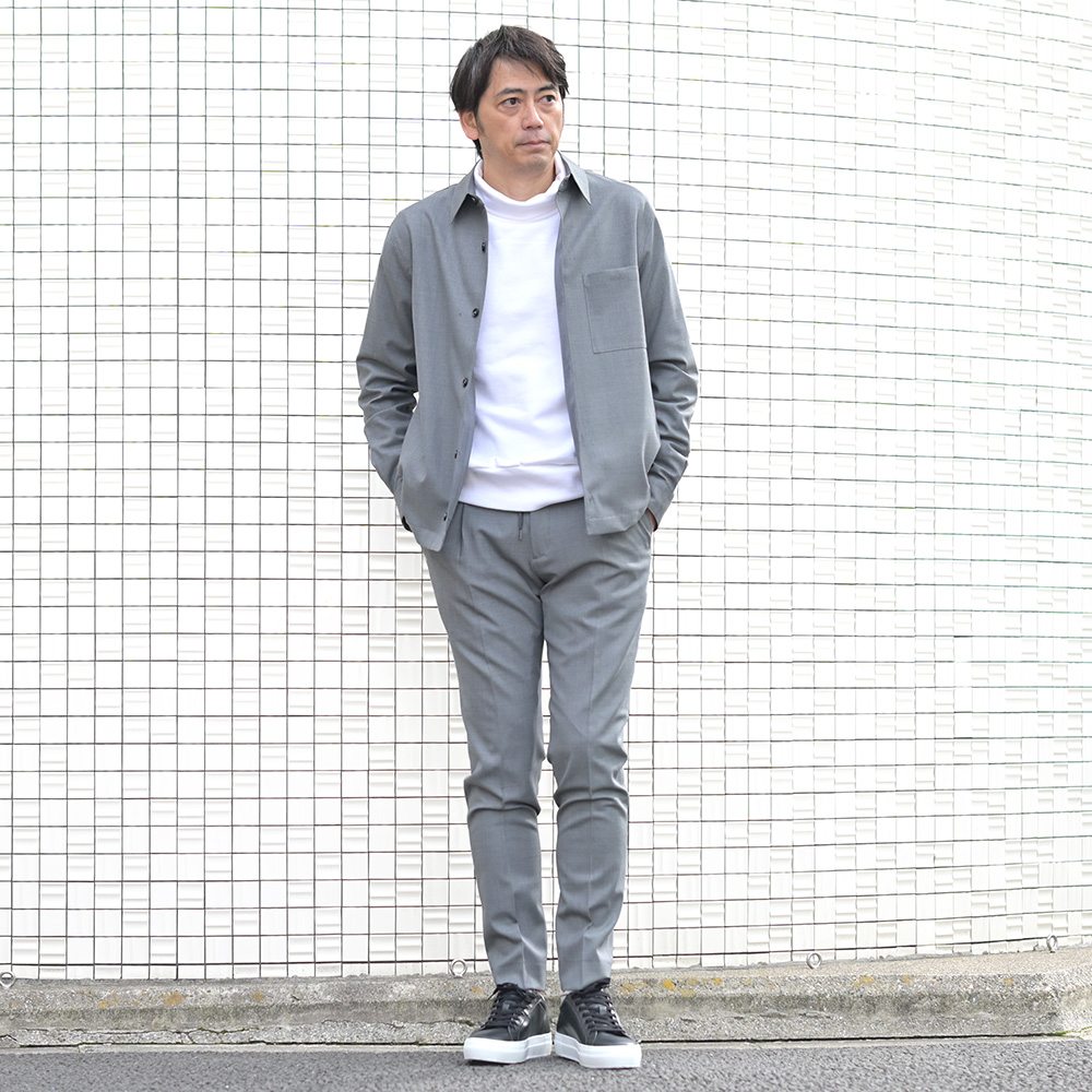 ビーエイブル（BE ABLE）シャツブルゾン　モデル着用コーディネート全身画像