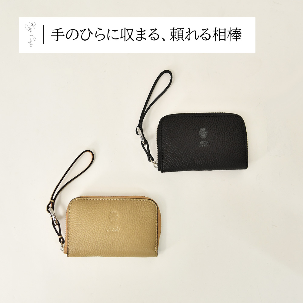 フェリージ Felisi モデル着用画像　手のひらに収まる頼れる相棒