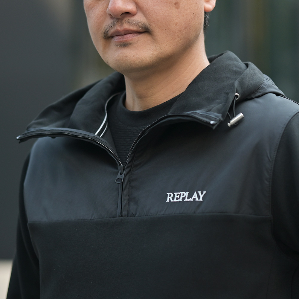 リプレイ　REPLAY　異素材切り替えデザイン ハーフジップパーカー　チェストポケット