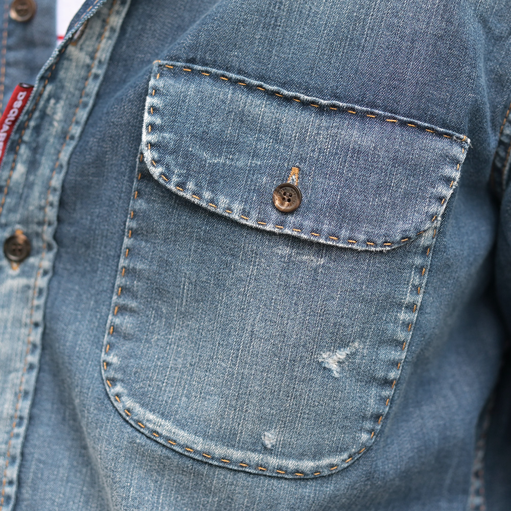 ディースクエアード　Canadian Vintage Shirt デニムシャツ　胸ポケットのアップ