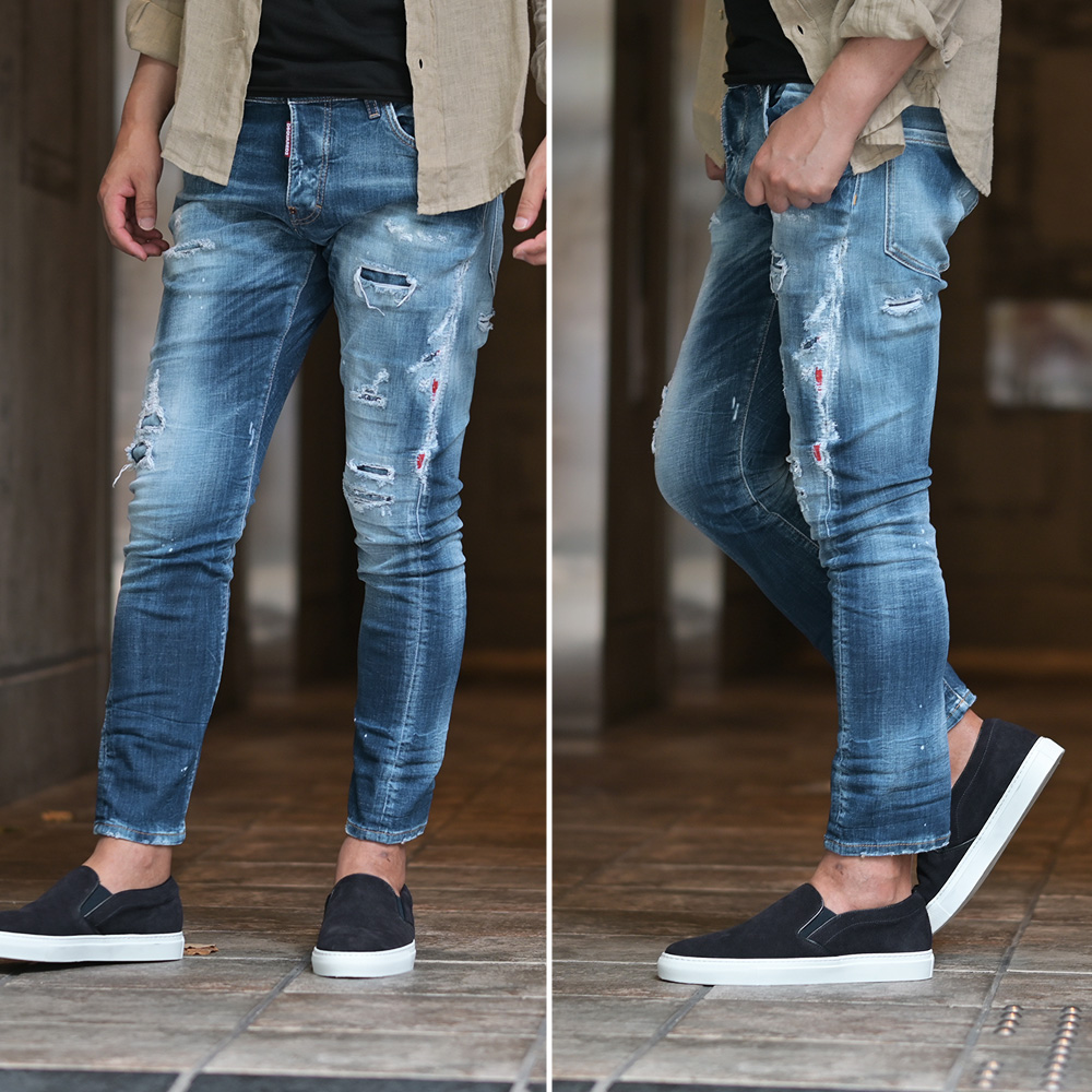 ディースクエアード（DSQUARED2）モデル全身コーディネート画像　Slim Twist Jean スリムテーパードデニム