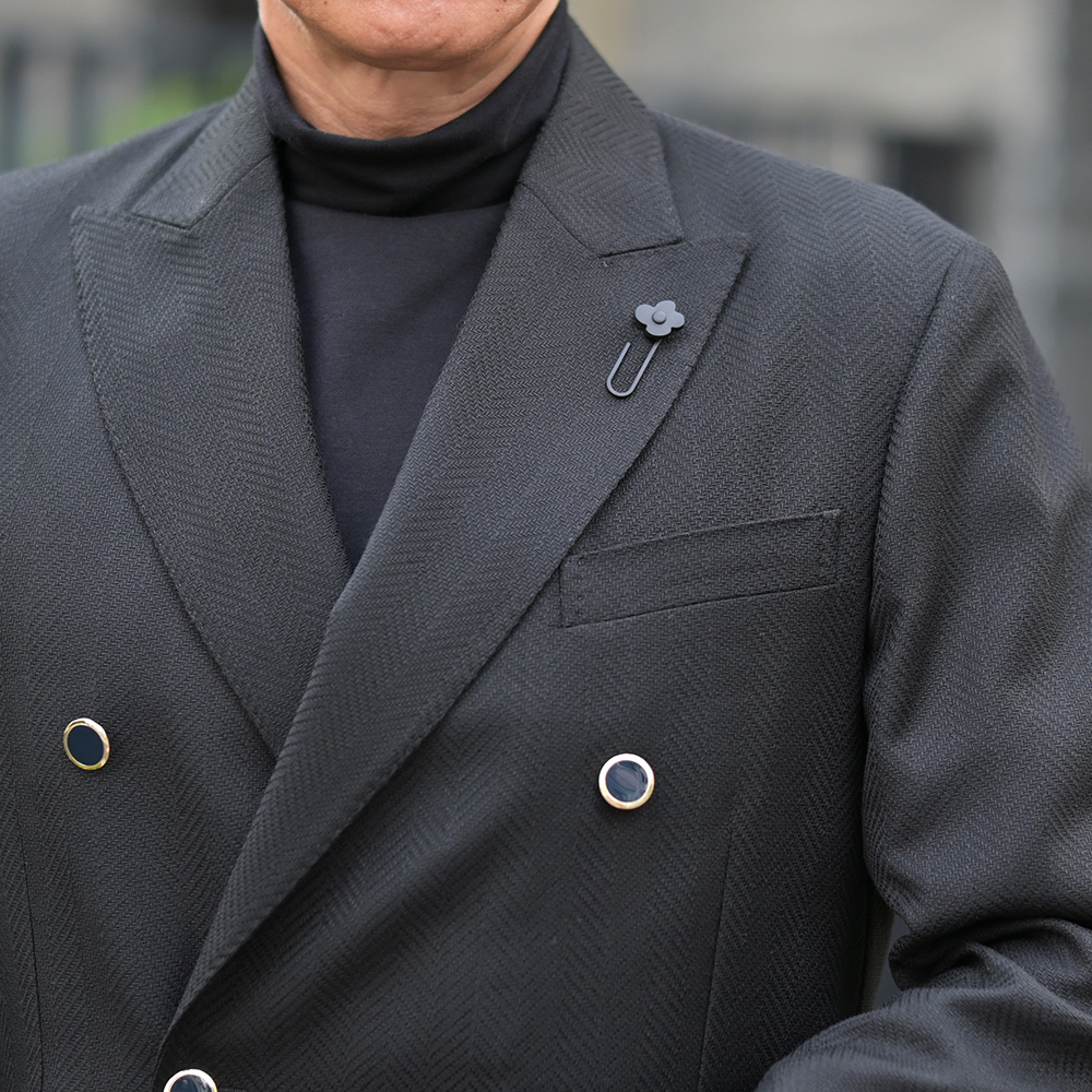 ラルディーニ（LARDINI）ROMA ヘリンボーンウール ダブルブレストジャケット　ジャケット着用アップ画像
