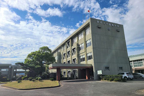 愛西工科高校　スーツ講座