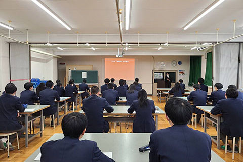豊田工科高校　スーツ講座
